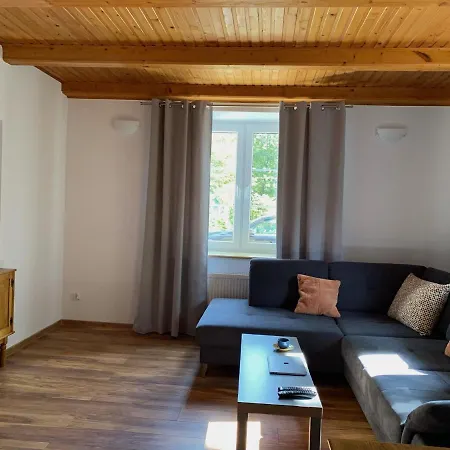- Ul. Podgorna Apartment