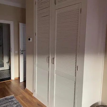 - Ul. Podgorna Apartment *